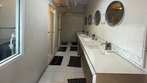 Unclassified image, 5 of 29, button - Lemon Tree Khaosan Hostel (Bangkok)