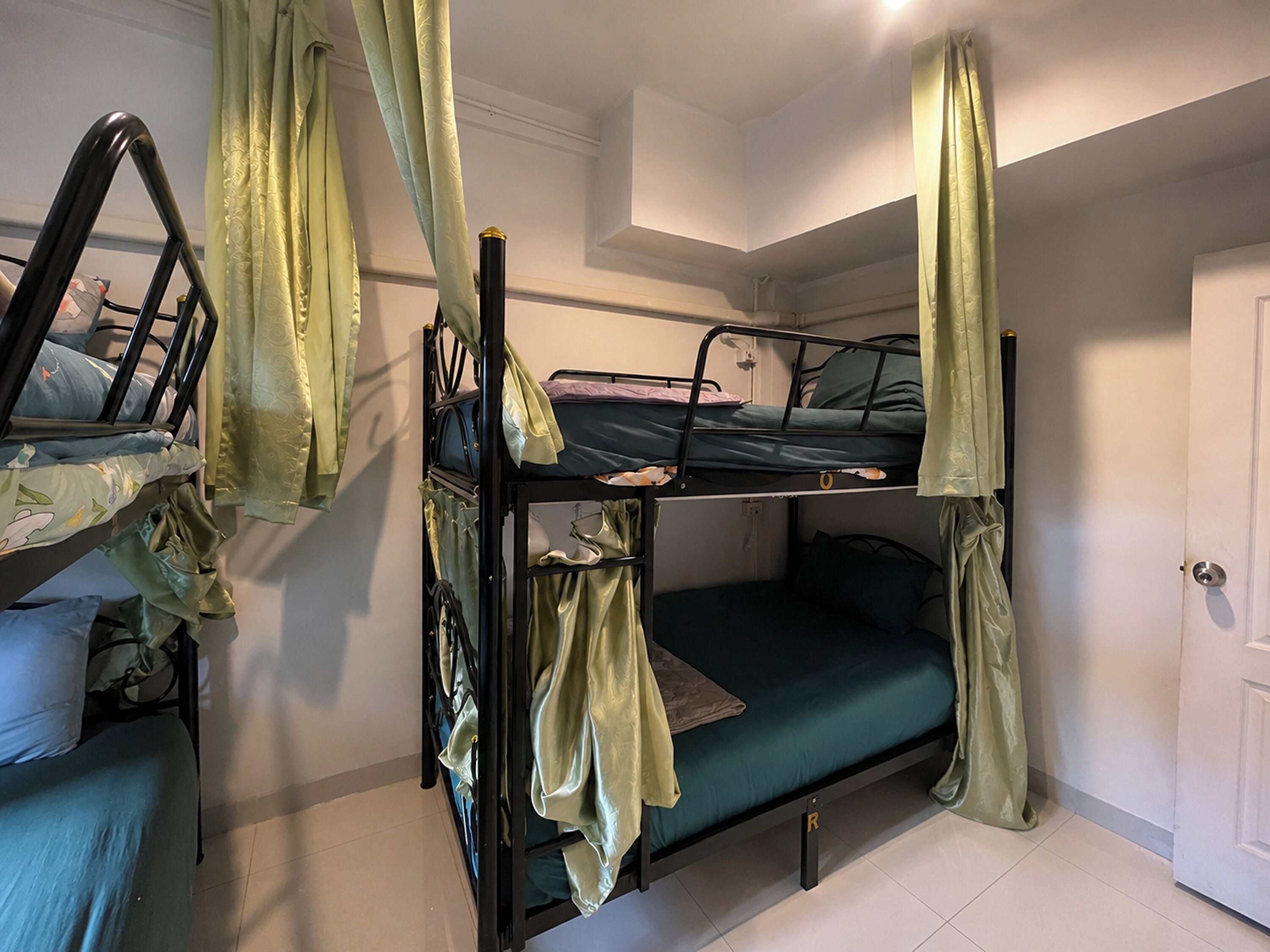 Shared Dormitory, Mixed Dorm | Desk, WiFi (free), bed sheets