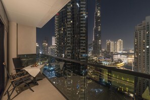 3 bedrooms, soundproofing, free WiFi - Spacious Elegant 3BR Urban Retreat (Dubai)