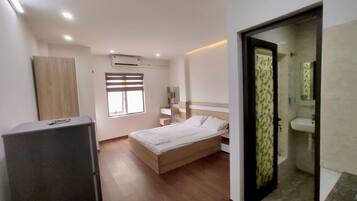 Double Room, 1 King Bed, Kitchen