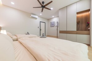 4 quartos, ferros/tábuas de passar roupa, Wi-Fi, roupa de cama