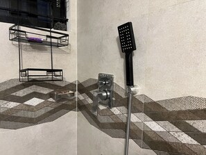 Handtücher, Seife, Toilettenpapier