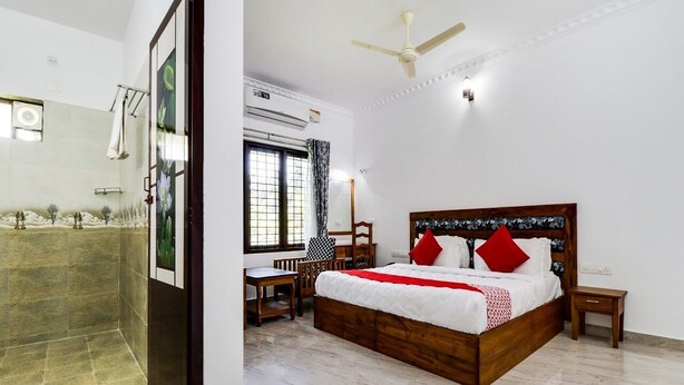 Deluxe Double or Twin Room | Bathroom - Star Inn Plus (Neyyattinkara)