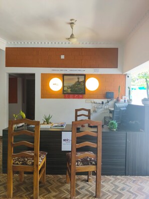 Reception - Star Inn Plus (Neyyattinkara)