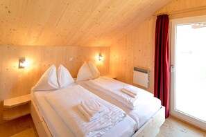 3 Schlafzimmer, Reisekinderbett, kostenloses WLAN