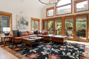 Unclassified image, 3 of 35, button