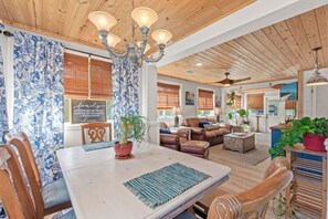 Dining - The Lost Pearl ~ Historic Dog-Friendly Cottage by Private Bid-A-Wee Beach (Panama City Beach)