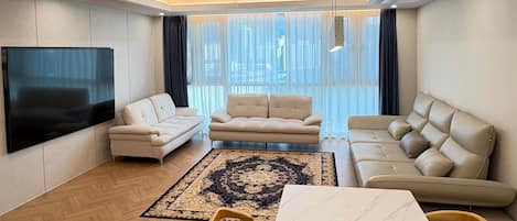 Premiere Grand Suite | Yksilöllisesti sisustettu, yksilöllisesti kalustettu, ilmainen Wi-Fi