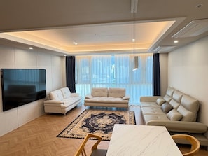Premiere Grand Suite | Individually decorated, individually furnished, free WiFi - CENTUMCITY HOTEL (Busan)