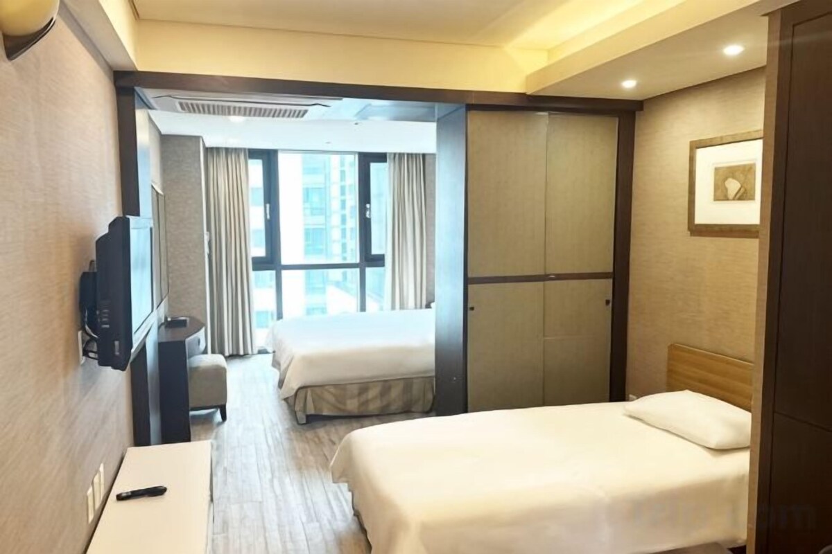 Wifi gratis, decoración personalizada y muebles diferentes 