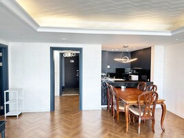 Grand Suite | Wi-Fi gratis dan didekorasi berbeda-beda