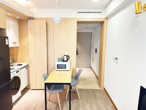 Family Room | Individually decorated, individually furnished, free WiFi - CENTUMCITY HOTEL (Busan)