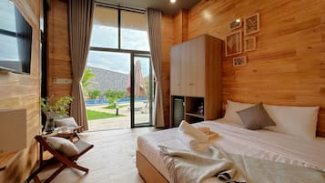 Dobbeltrom | Memory foam-senger, minibarvarer (inkludert) og skrivebord for bærbar PC