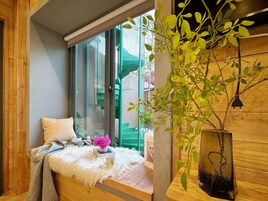 Triple Room, Balcony | Bathroom | Free toiletries, hair dryer, slippers, towels