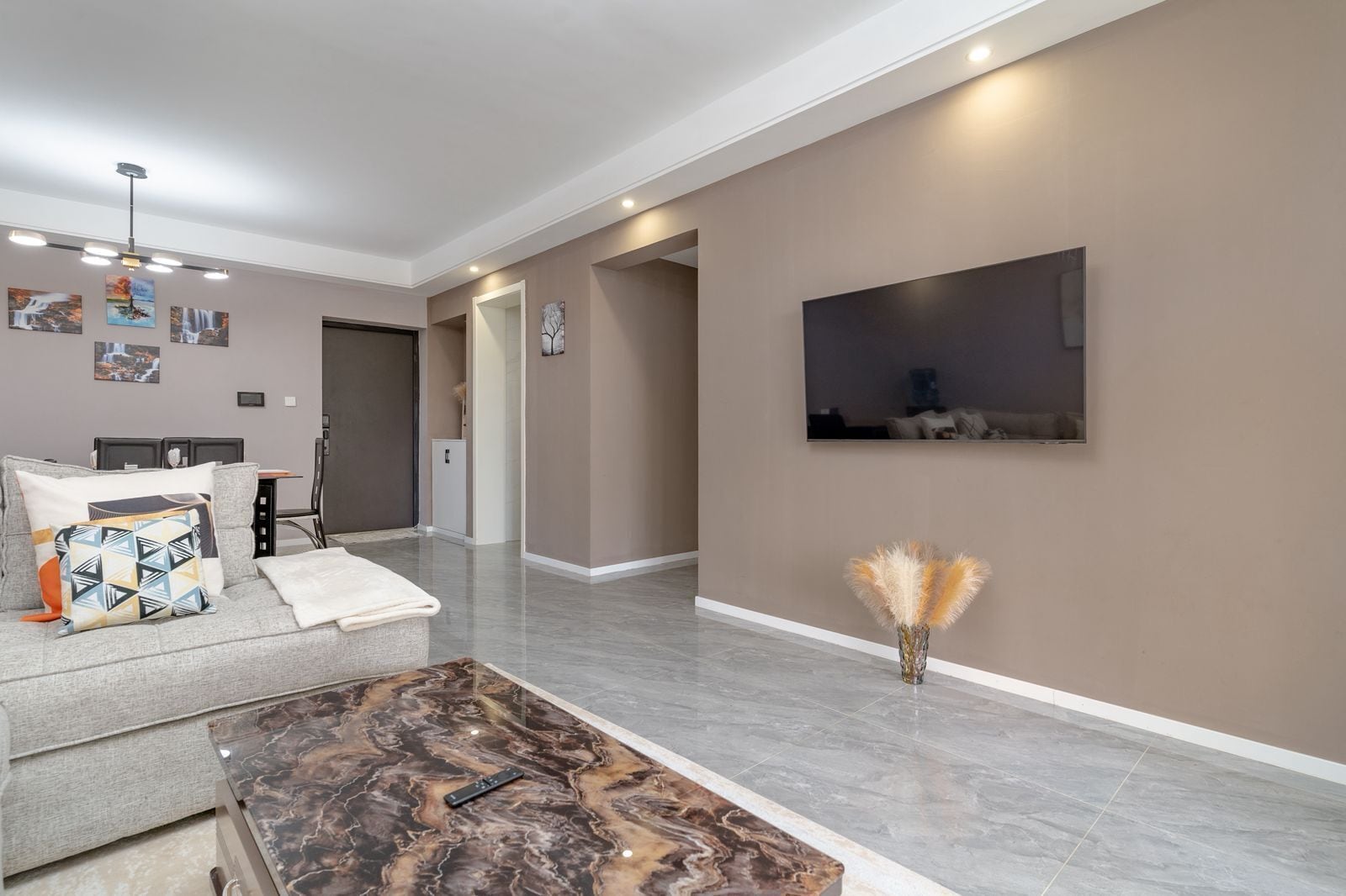 Apartamento ejecutivo, 1 cama de matrimonio grande, vistas a la ciudad | 1 dormitorio, ropa de cama de alta calidad, colchones viscoelásticos