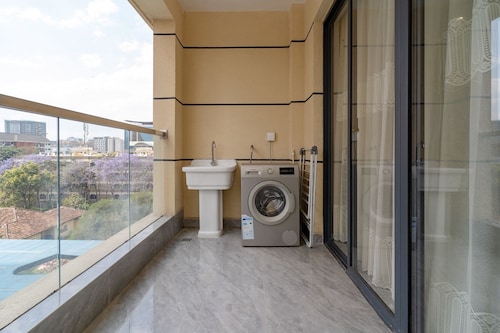 ALBA Garden 1BR with Gym & Infinity Pool