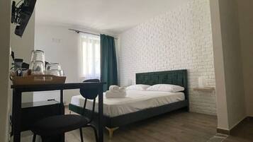 1 camera, Wi-Fi, lenzuola