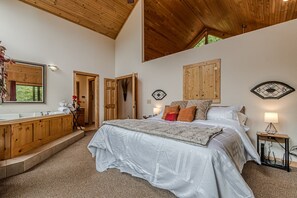 2 quartos, ferros/tábuas de passar roupa, Wi-Fi, roupa de cama