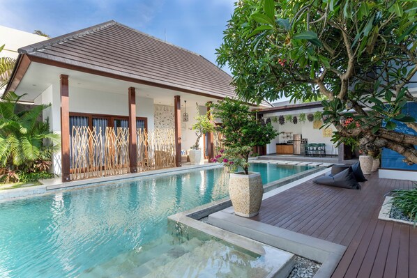 Outdoor pool - Rumah Impian Villa by Betterplace (Kerobokan)