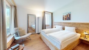 1 bedroom, free WiFi, bed sheets