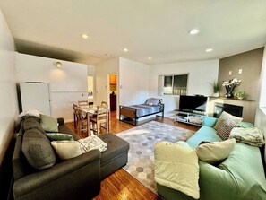 TV, peis og kontorer