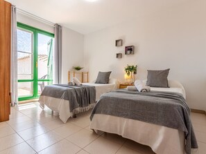 3 bedrooms, iron/ironing board, travel cot, free WiFi