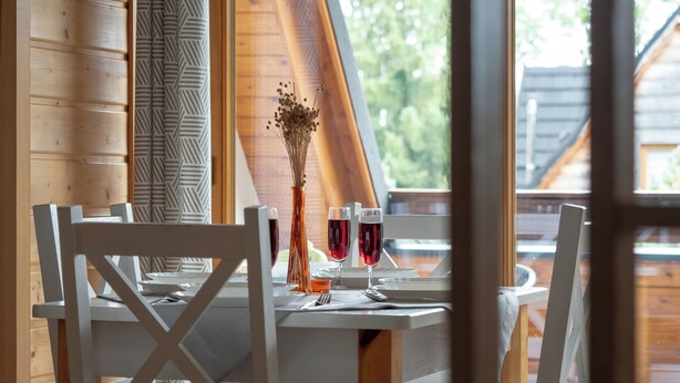 Appartement, 2 chambres, balcon | Salle de séjour