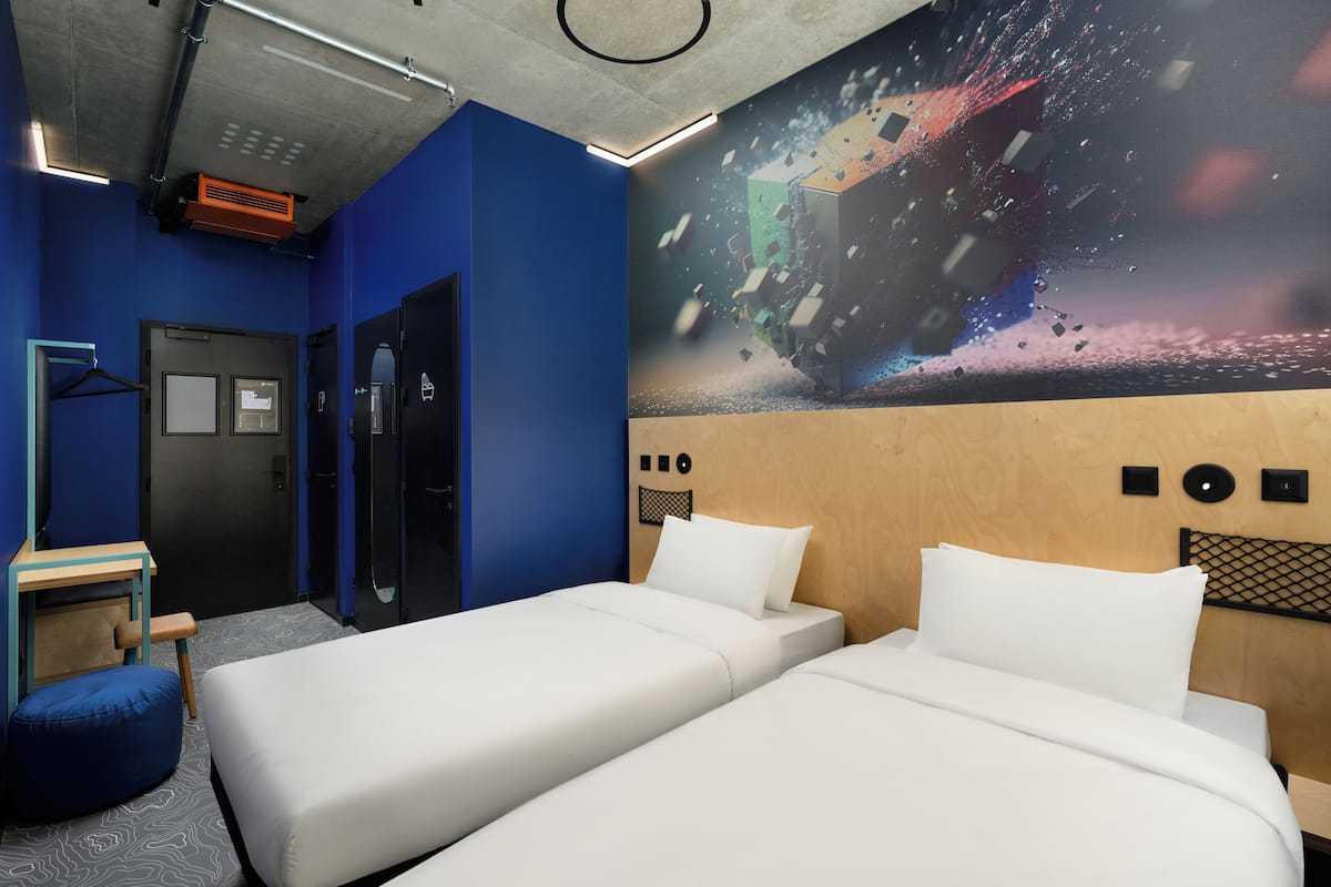 Twin Room, 2 Katil Bujang (Single) | Langsir/tirai gelap terus, Wi-fi percuma, cadar katil
