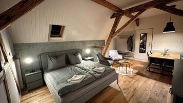 1 habitación, wifi y ropa de cama