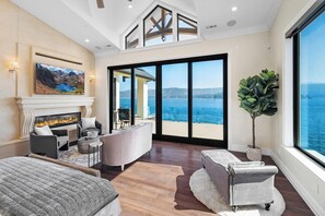 Interior - Waterfront Dreams: Luxurious Lakefront! Incredible Views! 5 Masters! A/C! Extravagant Outdoor Living! Hot Tub! Pool Table and more! (Fawnskin)