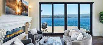 Waterfront Dreams: Luxurious Lakefront! Incredible Views! 5 Masters! A/C! Extravagant Outdoor Living! Hot Tub! Pool Table and more!