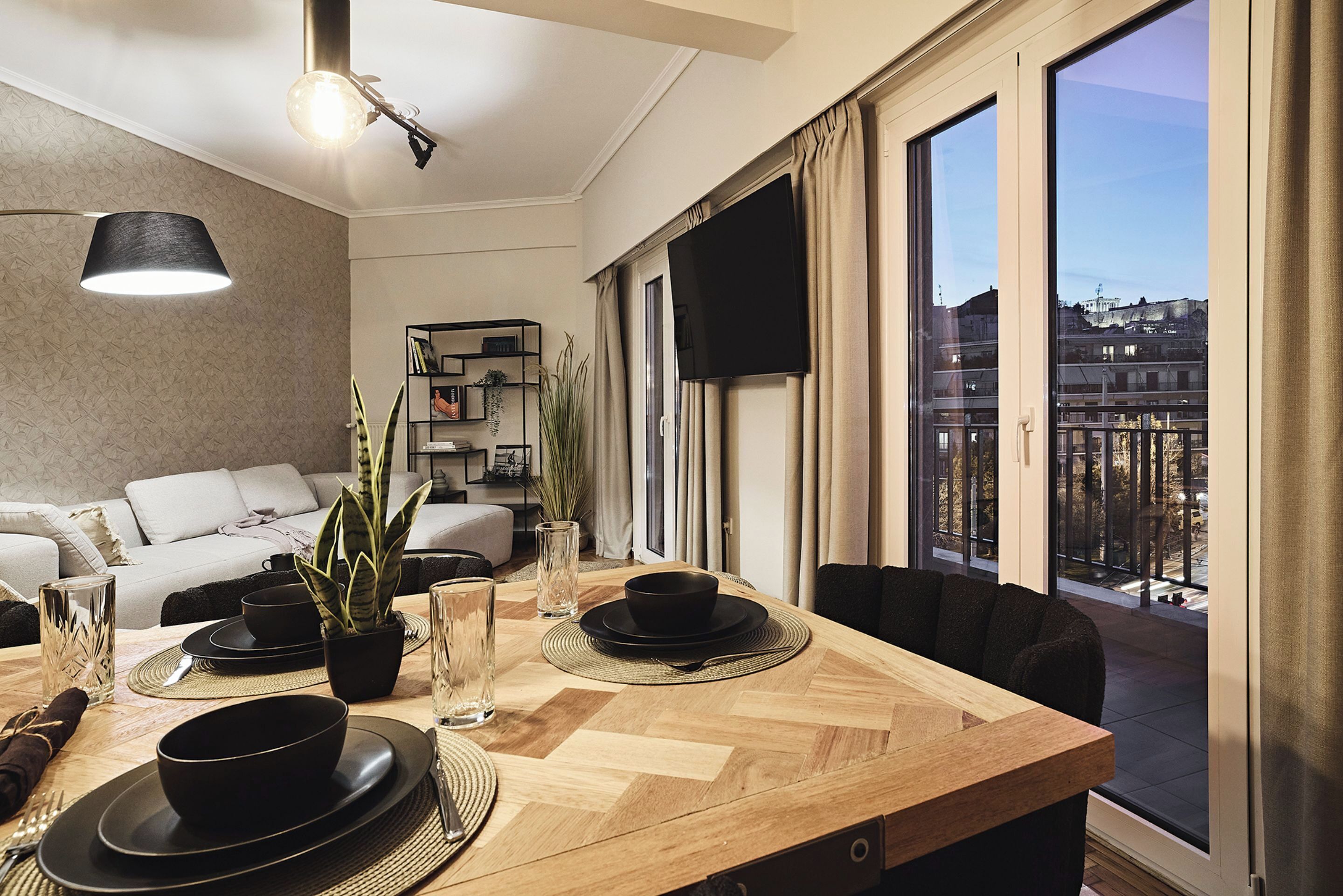 Executive Apartment, Balcony, City View | Dining room