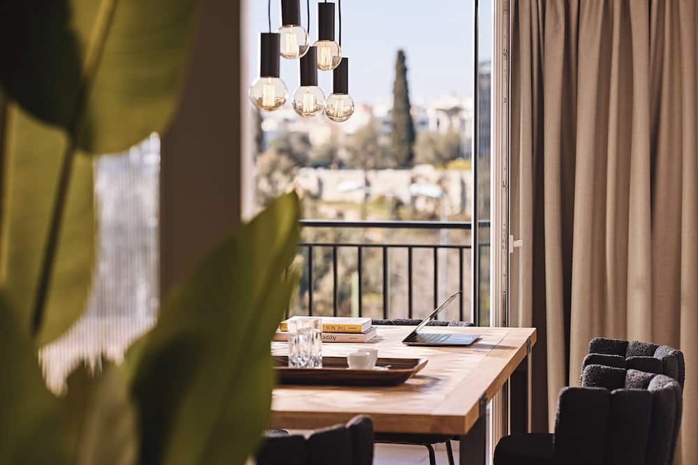 Kova Residence, Acropolis by Aura Homes