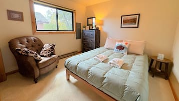 3 chambres, bureau, Wi-Fi gratuit, draps fournis