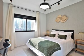 Feel Sampa Vila Olimpia Flat 402 | Desk, laptop workspace, iron/ironing board, free WiFi - Feel Sampa Vila Olimpia Flats (São Paulo)