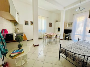 Interior - To the sea of Versilia (Pietrasanta)