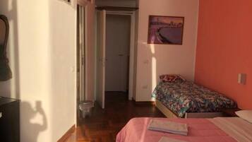 1 chambre, Wi-Fi gratuit, draps fournis