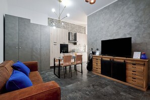 Comfort Apartment, 1 Double Bed with Sofa bed, Kitchen | 1 bedroom, iron/ironing board, free WiFi