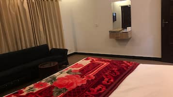 Deluxe Triple Room | Free WiFi