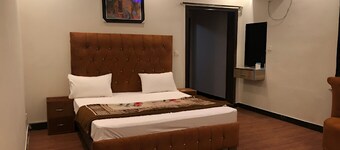 Defence Mark Hotel