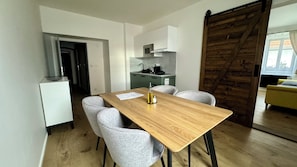 Deluxe Apartment, City View