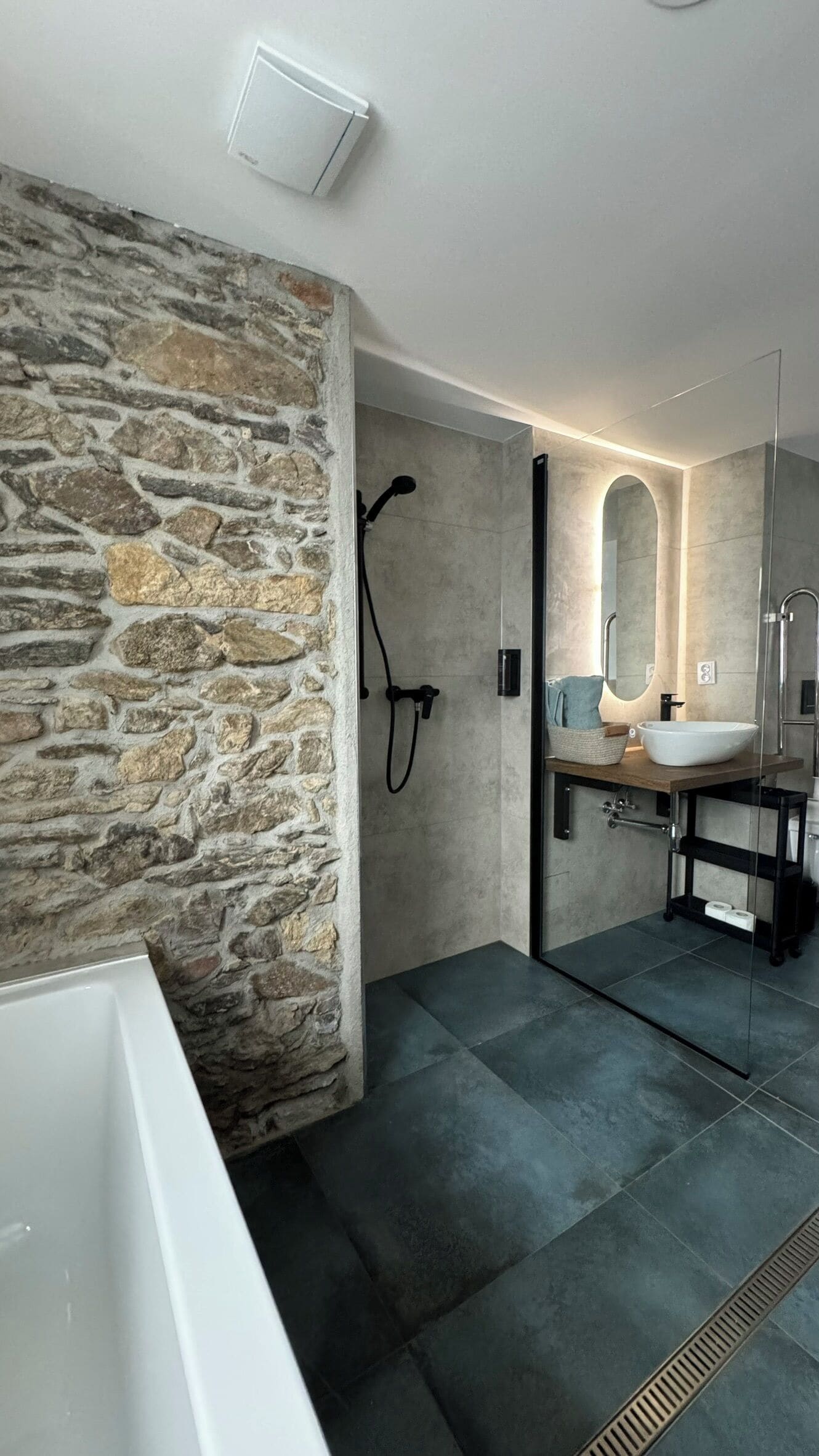 Deluxe Apartment, Ground Floor | Bathroom