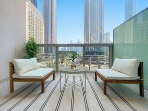 View from property - Superb 1Bed With Pool & Gym near the Burj Khalifa (Dubai)