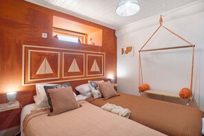 3 bedrooms, iron/ironing board, free WiFi, bed sheets - Holiday Home 'Casa Das Camélias Tortas' with Mountain View, Private Pool and Wi-Fi (Castanheira de Pêra)