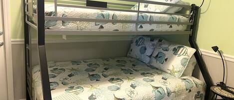 5 habitaciones, tabla de planchar con plancha y wifi gratis