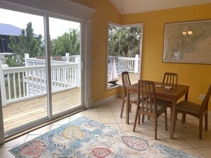 Dining - 373 Pike - 2 Golf Carts Included - Game Room - Amenity Cards N/A (Saint Helena Island)