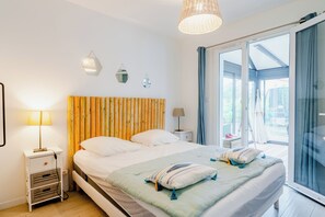 4 Schlafzimmer, Schreibtisch, Bügeleisen/Bügelbrett, kostenloses WLAN
