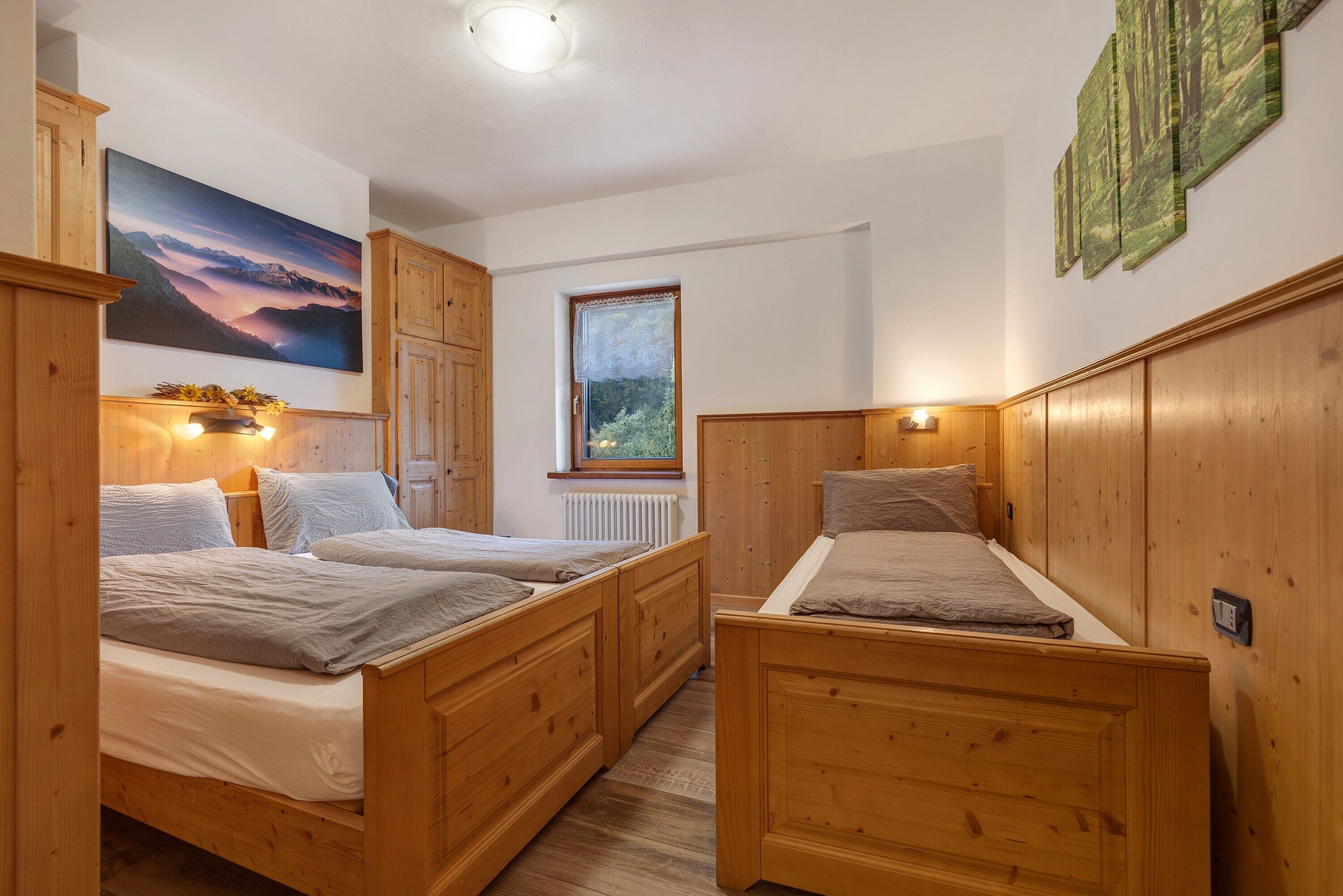 2 chambres, fer et planche à repasser, Wi-Fi gratuit, draps fournis