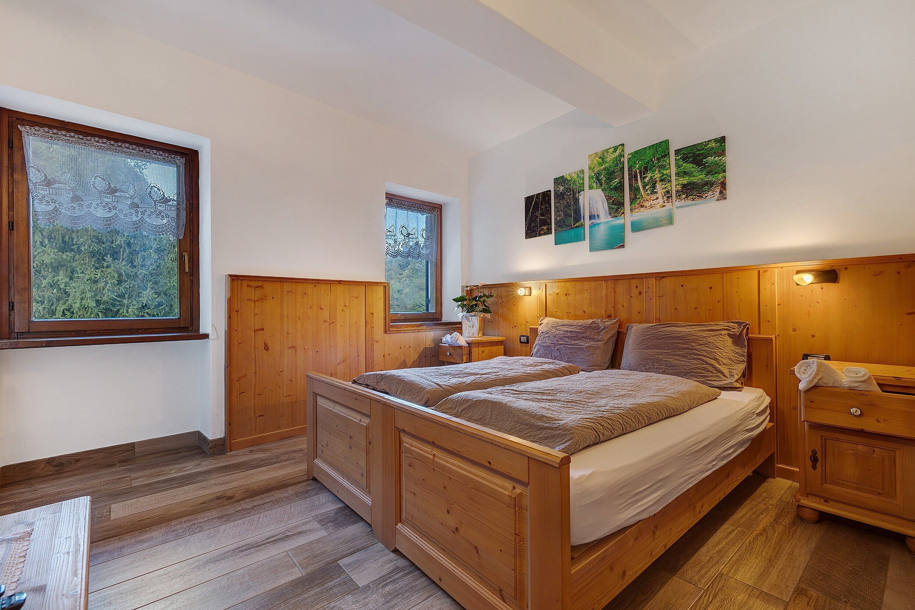 2 chambres, fer et planche à repasser, Wi-Fi gratuit, draps fournis