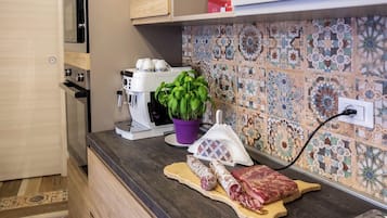 Petit déjeuner complet compris tous les jours